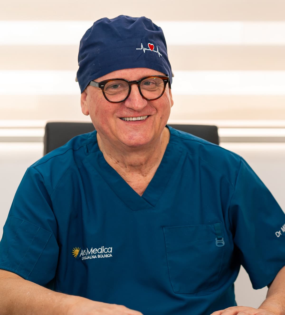 consultationBanner.profileAlt